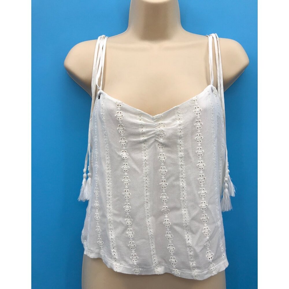 Lush Eyelet Sleeveless Tassel Crop Top Ivory Small NEW